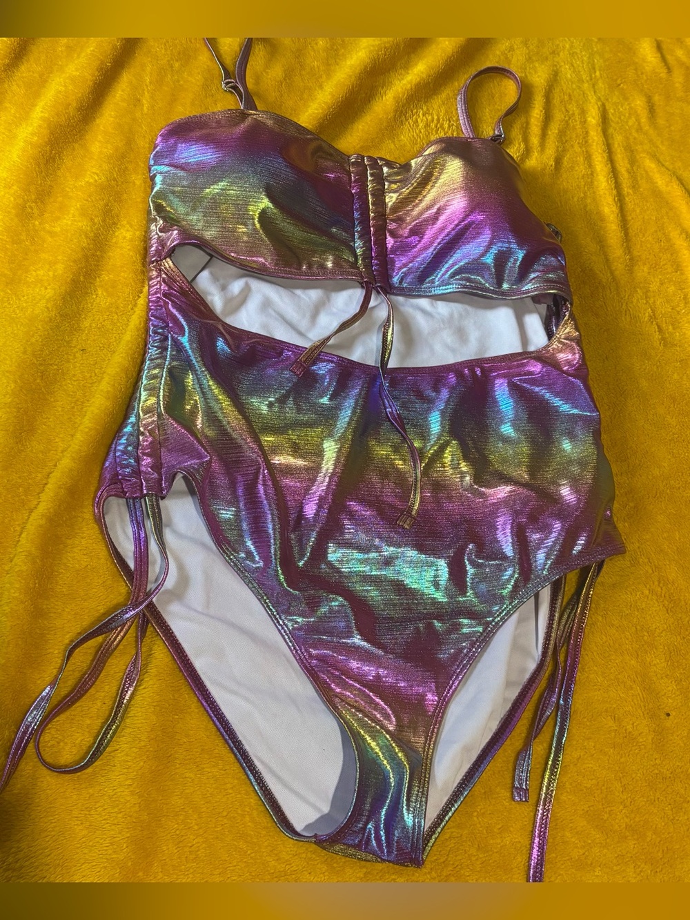 Nwot ladies swimsuit
